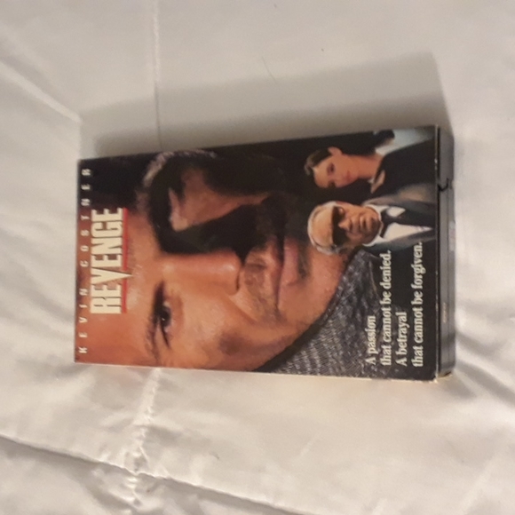 Revenge Columbia pictures VHS video tape - Picture 5 of 5